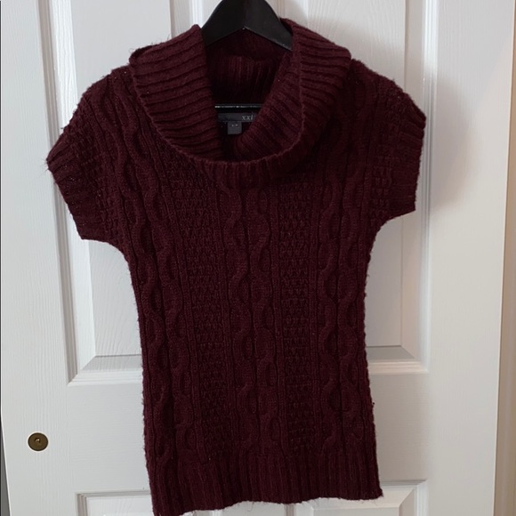F21 | Cowel neck short sleeve sweater - Picture 2 of 4